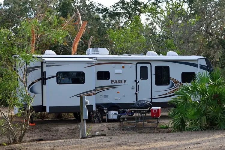 RV and Motorhome Soundproofing: Full 7-Step Guide
